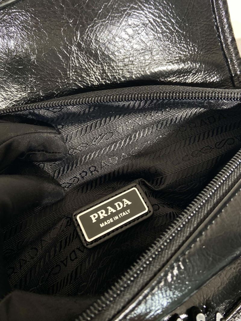 Pra*a waist chest packs